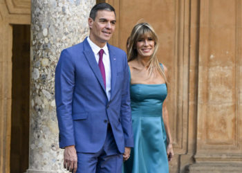 Sánchez reflexionará si renuncia a la Presidencia tras la denuncia contra su esposa