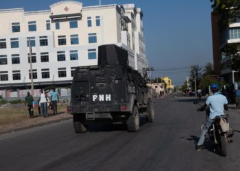 La Policía de Haití sigue haciendo frente a las bandas armadas en el centro de la capital