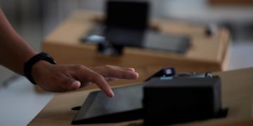 Suspenden voto electrónico en las elecciones en Panamá por la desconfianza de los partidos