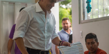 Comienza la votación del referéndum de Noboa en Ecuador sobre seguridad, justicia y empleo