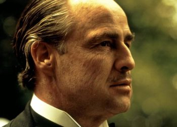 Marlon Brando, el rebelde que reinventó la actuación de Hollywood, cumple cien años