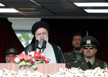 El presidente iraní asegura que su país es “invulnerable a las sanciones”