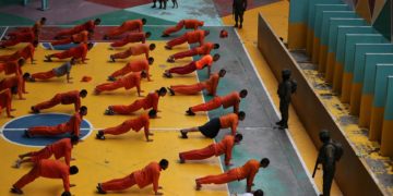 Amnistía Internacional pide a Ecuador restablecer acceso de presos a alimentos y medicinas