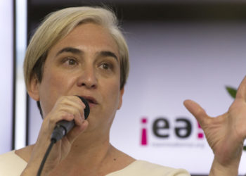 La exalcaldesa de Barcelona afirma que faltan políticas «de reparación» de la colonización
