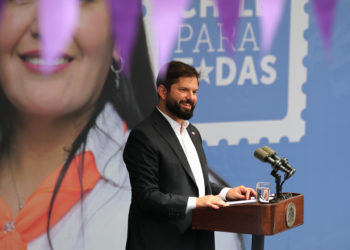 Boric dice estar «disponible» para hablar con Maduro en plena polémica por el Tren de Aragua
