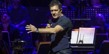 Antonio Banderas estrenará un nuevo musical en España: «Tocando nuestra canción’