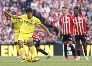 1-1. Parejo, de penalti discutido, agua la fiesta del Athletic en el minuto 94