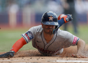 8-2. Altuve lidera nueva exhibición de los Astros en México