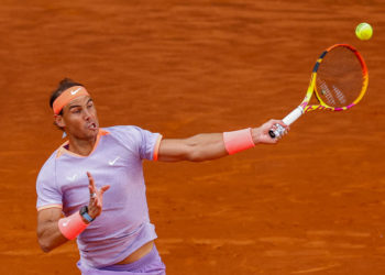 Nadal arrolla a Blanch hacia segunda ronda