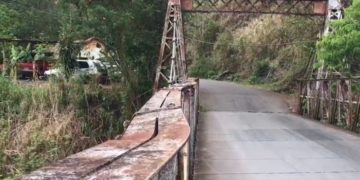 Táchira/ Habitantes de El Torbes  temen que puente colgante termine de colapsar