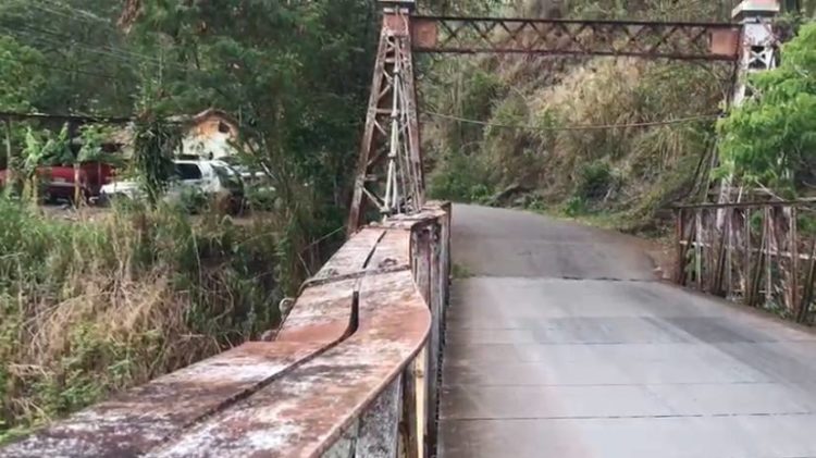Puente colgante de El Torbes tiene cinco años esperando ser arreglado. Fotos: Carlos Eduardo Ramírez