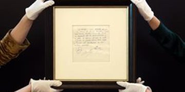 La servilleta con el contrato de Messi se vende por 890.000 euros