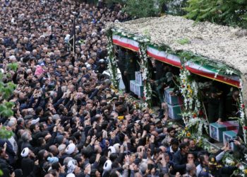 Irán comienza las ceremonias funerarias por la muerte del presidente Raisí