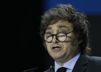 Milei reconoce que «no puede determinar la velocidad» para levantar el cepo cambiario