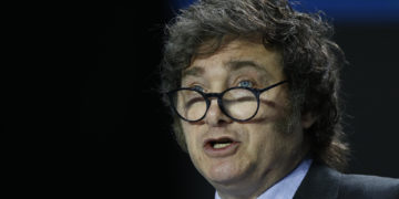 Milei reconoce que «no puede determinar la velocidad» para levantar el cepo cambiario