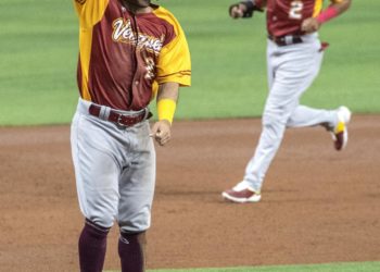 Luis Arráez debuta y lidera la paliza de los Padres sobre los Diamondbacks
