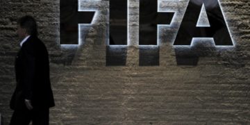 La FIFA pide sanciones concretas ante el racismo, que incluyen la derrota automática de partidos
