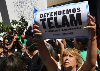 El Gobierno de Milei suspende temporalmente webs y redes sociales de los medios públicos