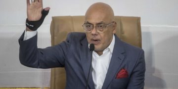 Parlamento venezolano evaluará sanciones contra diputado tras debate sobre muerte de Raisí