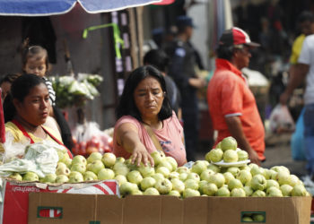 El Salvador: Bukele asume la presidencia en medio del contraste entre seguridad y economía