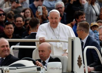 El papa dice que la economía liberal no acepta «la justicia social»