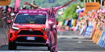 Pogacar sentencia el Giro con su sexta victoria, la quinta en solitario y de rosa