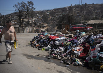 Justicia chilena decreta prisión preventiva para detenidos por megaincendio en Valparaíso