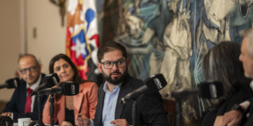 Boric dice que triple atentado policial en sur de Chile «tiene connotaciones terroristas»