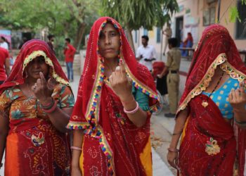 Nueva Delhi vota en las generales con las calles ardiendo a 43 grados de temperatura