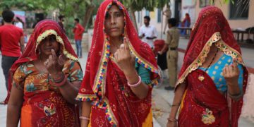 Nueva Delhi vota en las generales con las calles ardiendo a 43 grados de temperatura