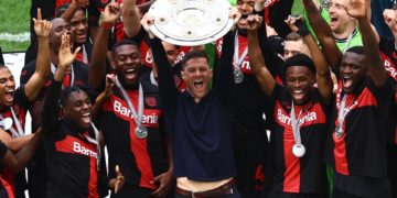 2-1. Xabi Alonso culmina su invencible Bundesliga