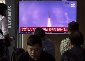 Corea del Norte lanza una decena de misiles balísticos en un repunte de la tensión con el Sur