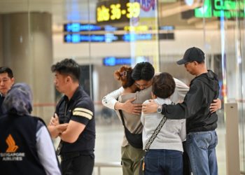 Veinte pasajeros del vuelo de Singapore Airlines se encuentran en cuidados intensivos
