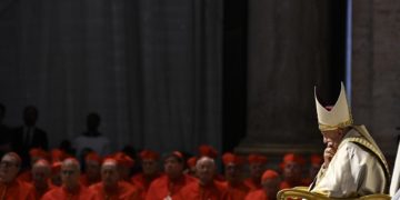 El papa pide que el Jubileo sea tiempo para la paz y que se condone la deuda a los países más pobres