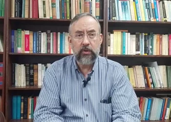 Casal: Debemos crear un debate político que nos prepare para un esfuerzo de reconstrucción nacional