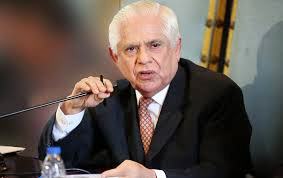 Análisis | ¿Cuál es el “afán y matazón” por los comandos de campaña?