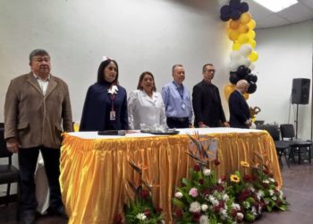 Iahula reconoció la dedicación y años de servicio del personal de enfermería