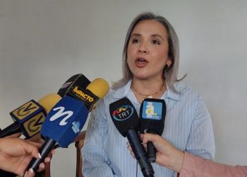 Táchira | Karim Vera dice que el gobierno prefiere invertir en vallas que mal ponen a dirigentes que invertir en el país 