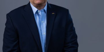 PIZZOLANTE y ARAL Comunicaciones firman alianza para potenciar el mercado peruano