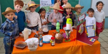 Boconó | U.E Ruíz Pineda realiza acto cultural y celebración de la Cruz de Mayo