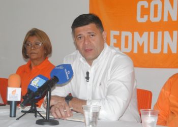Freddy Superlano: “tengo mucha pena por cómo el oficialismo está terminado sus últimos días”
