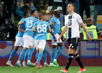 1-1. El Nápoles se despide casi definitivamente de la Liga de Campeones