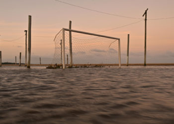Las inundaciones castigan distintos países del mundo, agravadas por el cambio climático