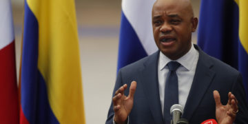 Canciller colombiano desmiente haber entregado un borrador de «paz política» a Venezuela