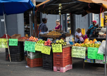 Provea denuncia que el «estancamiento» del salario ha «pulverizado» el ahorro