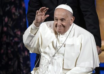 El papa pide decisiones «valientes» y «eficaces» a los Gobiernos «a favor de la familia»