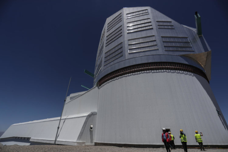 Fotografía de archivo del Proyecto Vera C. Rubin, observatorio que se encuentra en construcción, ubicado en el cerro Pachón, en la región de Coquimbo, en Santiago (Chile). EFE/ Ailen Díaz