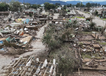 Los muertos por las inundaciones en Brasil llegan a 127 y los damnificados a dos millones
