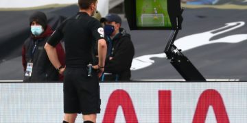 ¿Por qué quiere eliminar la Premier League el VAR?