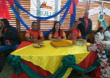 Boconó | Mercado Tiscachic celebró la tradición de La Cruz y La Arepa de mayo